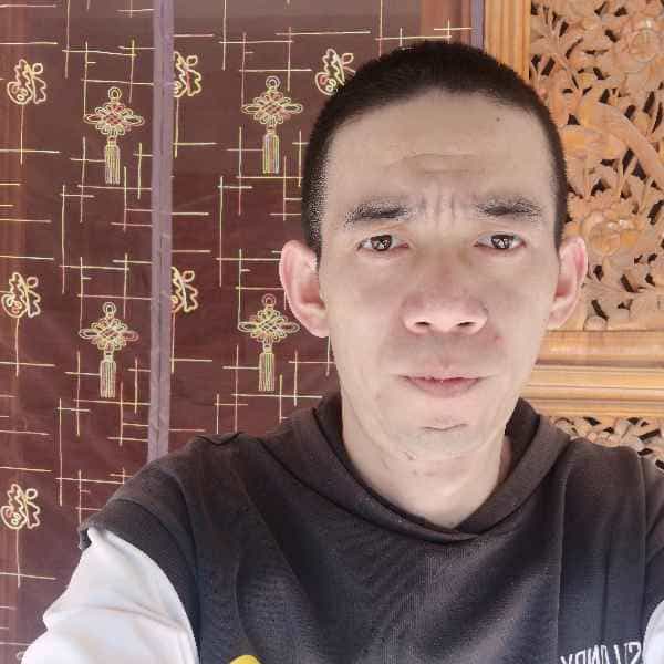 37岁岁云南单身帅哥 - 甘孜吉缘网