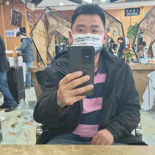 37岁岁上海单身帅哥 - 甘孜吉缘网