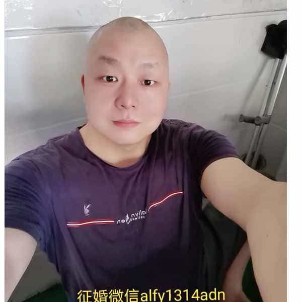 45岁岁湖南单身帅哥 - 甘孜吉缘网