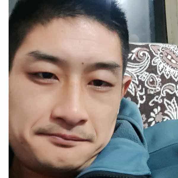 32岁岁湖北单身帅哥 - 甘孜吉缘网